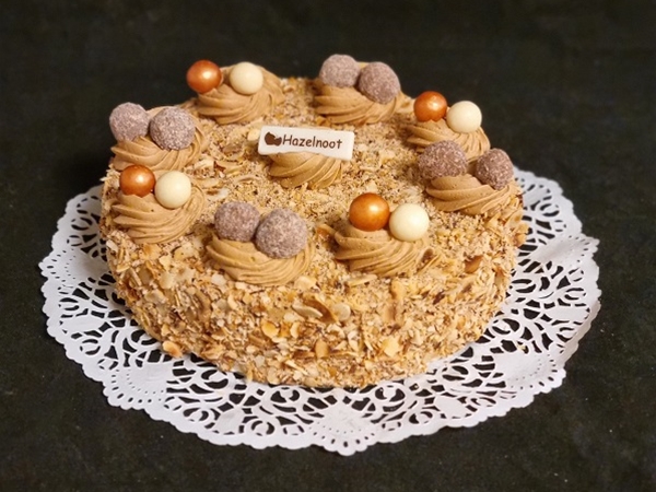 Hazelnoottaartje