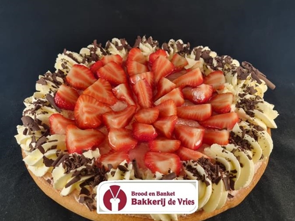 aardbei de luxe vlaai 10/12 pers